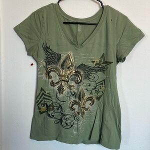 Green Graphic Tee 🫶